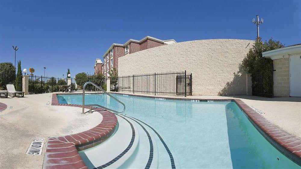 Holiday Inn Express Lake Worth Nw Loop 820 By Ihg Форт Уорт Екстериор снимка